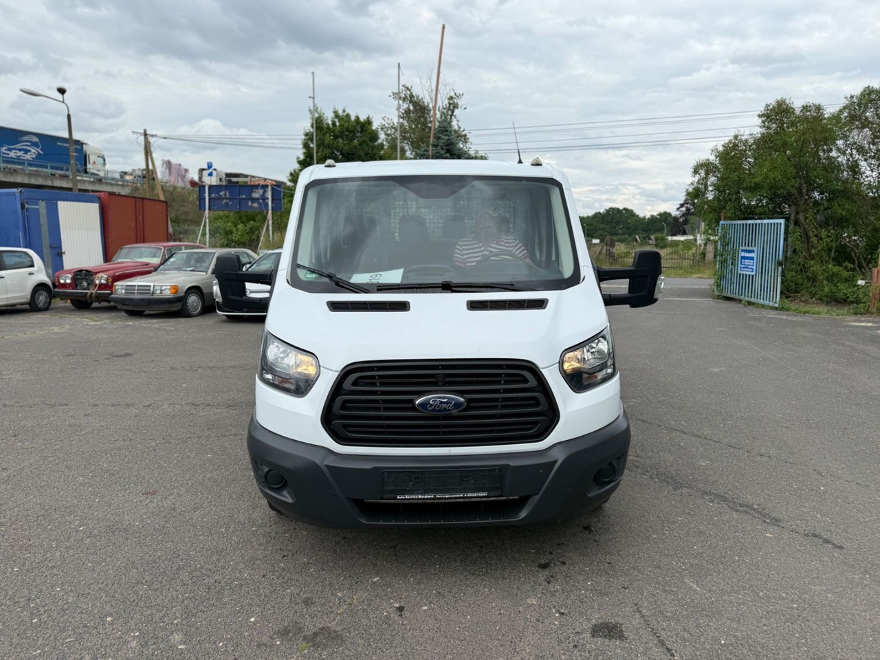 Ford Transit Pritsche 310 L2 Doppelkabine - Bestelwagen open laadbak, Bestelwagen met dubbele cabine: afbeelding 1 Ford Transit Pritsche 310 L2 Doppelkabine - Bestelwagen open laadbak, Bestelwagen met dubbele cabine: afbeelding 1