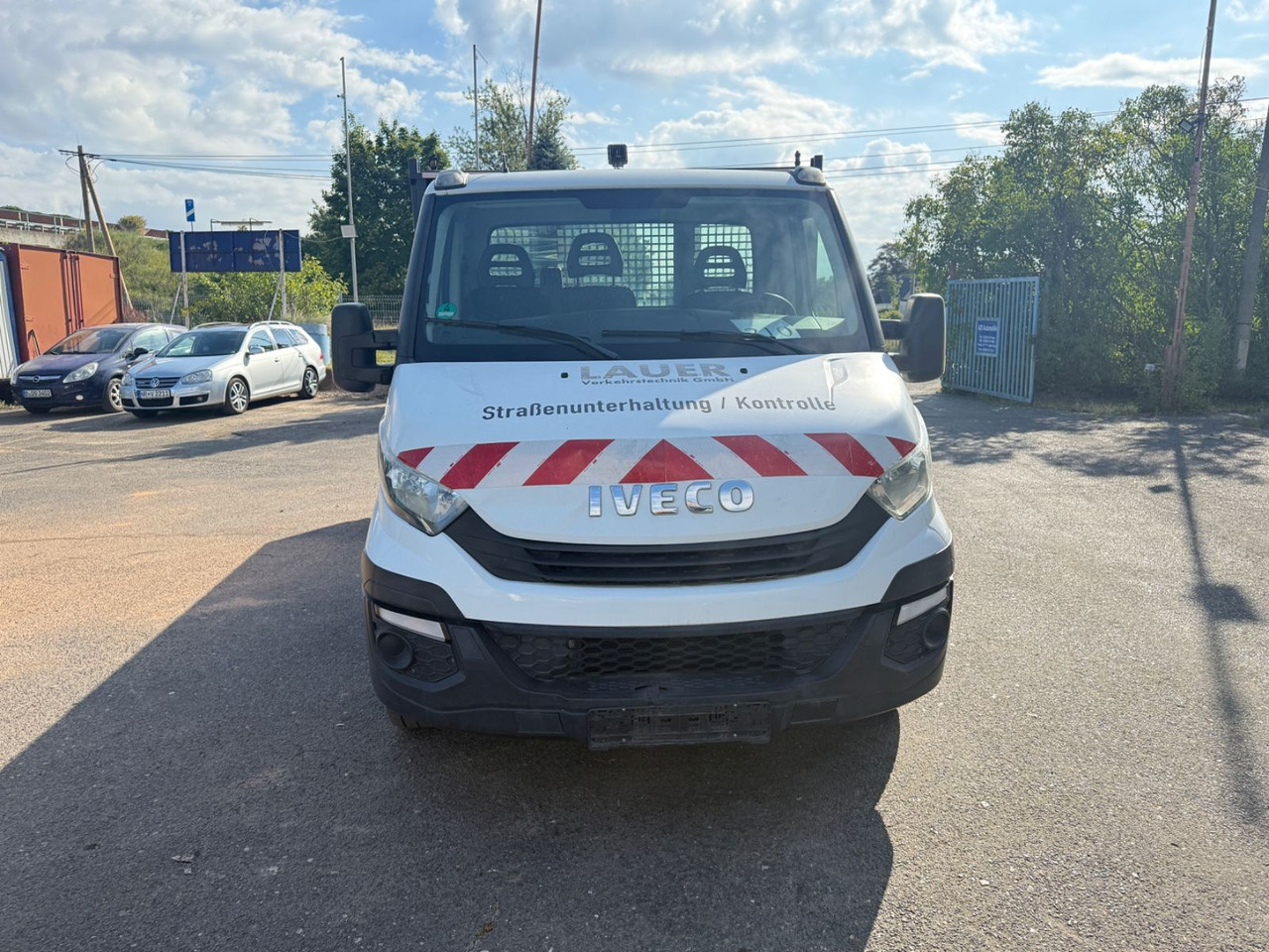 Iveco Daily 35 S 12 - Bestelwagen open laadbak: afbeelding 2 Iveco Daily 35 S 12 - Bestelwagen open laadbak: afbeelding 2