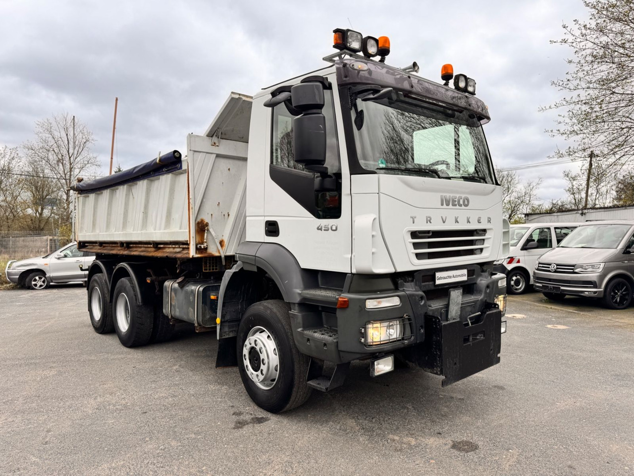 Iveco Magirus 450 6x6 Kipper - Kipper vrachtwagen: afbeelding 2 Iveco Magirus 450 6x6 Kipper - Kipper vrachtwagen: afbeelding 2