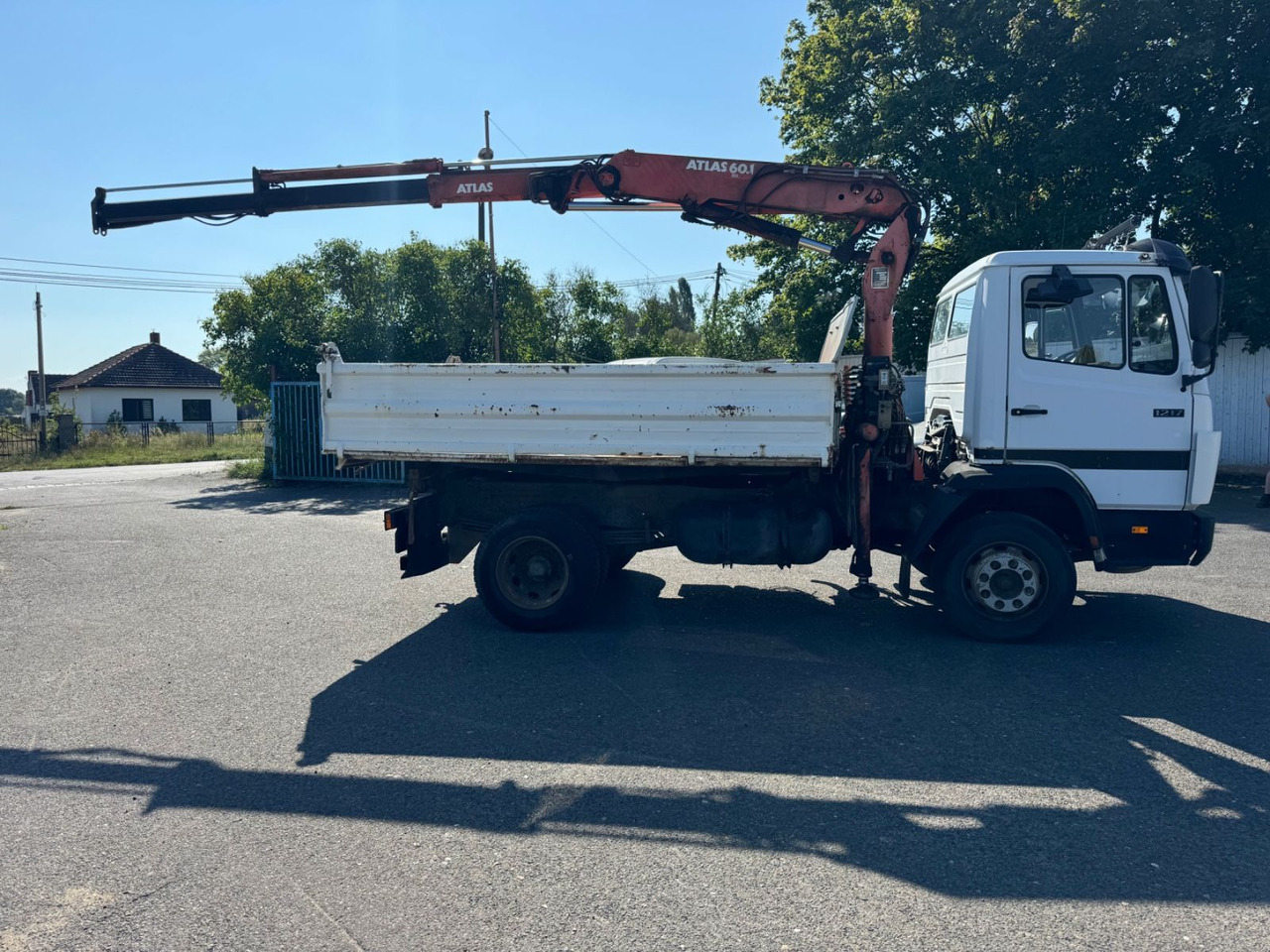 Mercedes-Benz 1317 Kipper - Kran - Kipper vrachtwagen: afbeelding 5 Mercedes-Benz 1317 Kipper - Kran - Kipper vrachtwagen: afbeelding 5