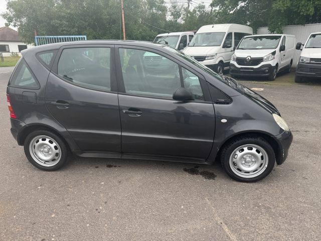 Mercedes-Benz A 160 A -Klasse A 160 - Personenwagen: afbeelding 3 Mercedes-Benz A 160 A -Klasse A 160 - Personenwagen: afbeelding 3