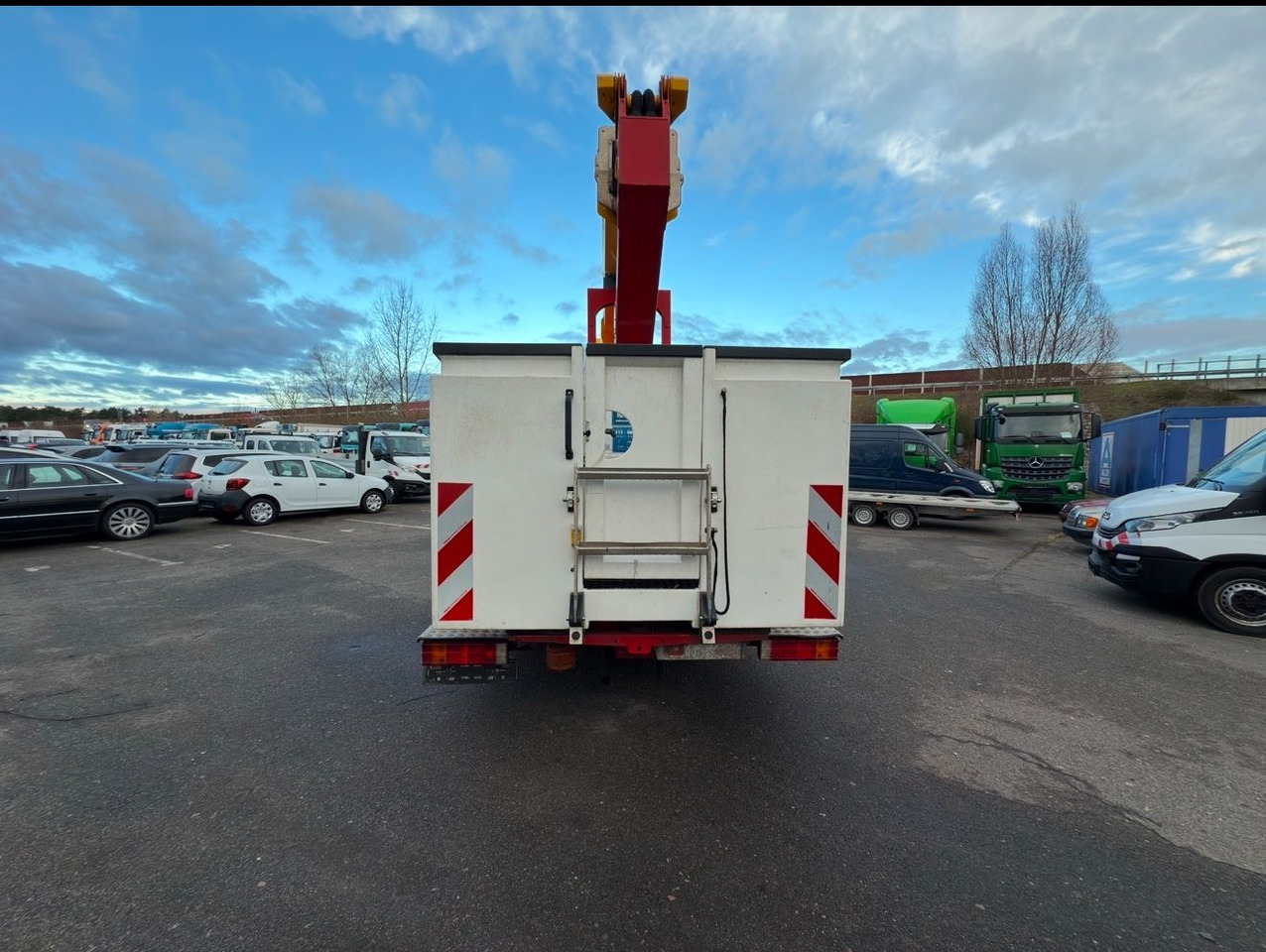 Mercedes-Benz Atego 816 2 4-Zyl. 4x2 Hebebühne - Vrachtwagen hoogwerker: afbeelding 5 Mercedes-Benz Atego 816 2 4-Zyl. 4x2 Hebebühne - Vrachtwagen hoogwerker: afbeelding 5