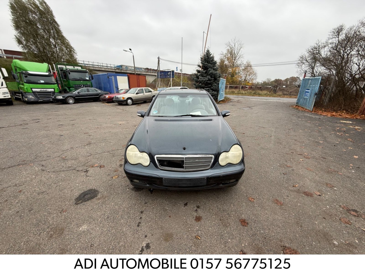 Mercedes-Benz C 180 T CLASSIC - Stationwagen: afbeelding 1 Mercedes-Benz C 180 T CLASSIC - Stationwagen: afbeelding 1