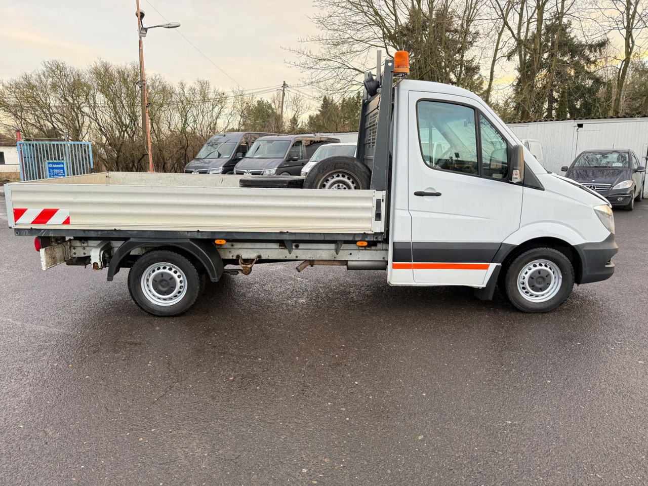 Mercedes-Benz Sprinter II Pritsche 313 CDI - Bestelwagen open laadbak: afbeelding 3 Mercedes-Benz Sprinter II Pritsche 313 CDI - Bestelwagen open laadbak: afbeelding 3