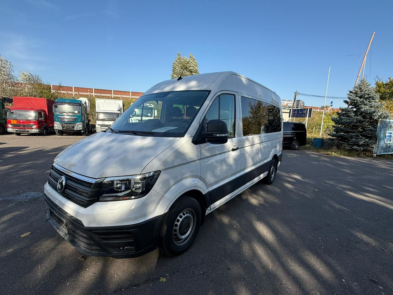 Volkswagen Crafter Kasten Kasten 35 mittellang Hochdach FWD - Personenvervoer: afbeelding 3 Volkswagen Crafter Kasten Kasten 35 mittellang Hochdach FWD - Personenvervoer: afbeelding 3