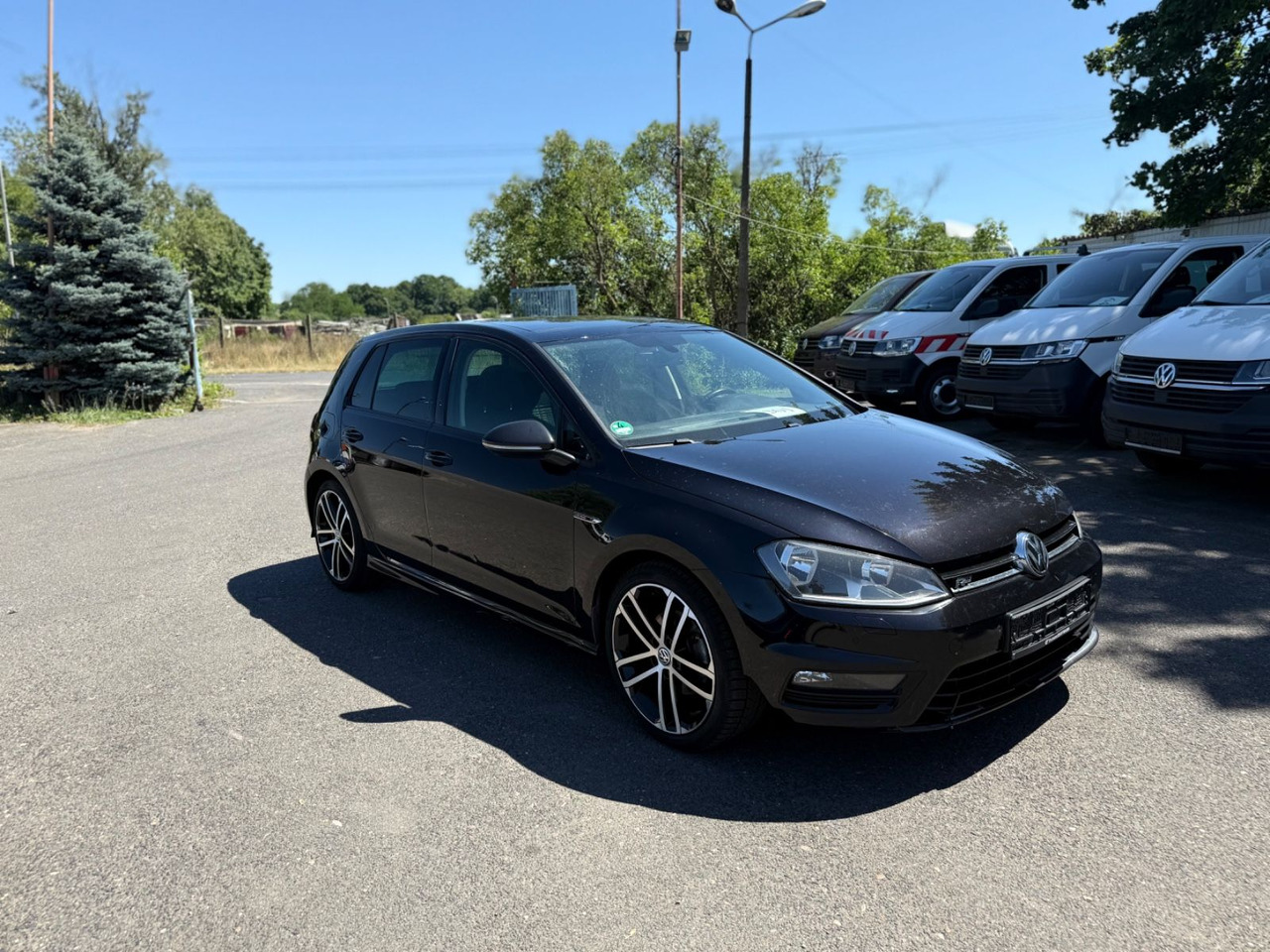 Volkswagen Golf VII Lim. Lounge BMT R-line - Sedan: afbeelding 2 Volkswagen Golf VII Lim. Lounge BMT R-line - Sedan: afbeelding 2