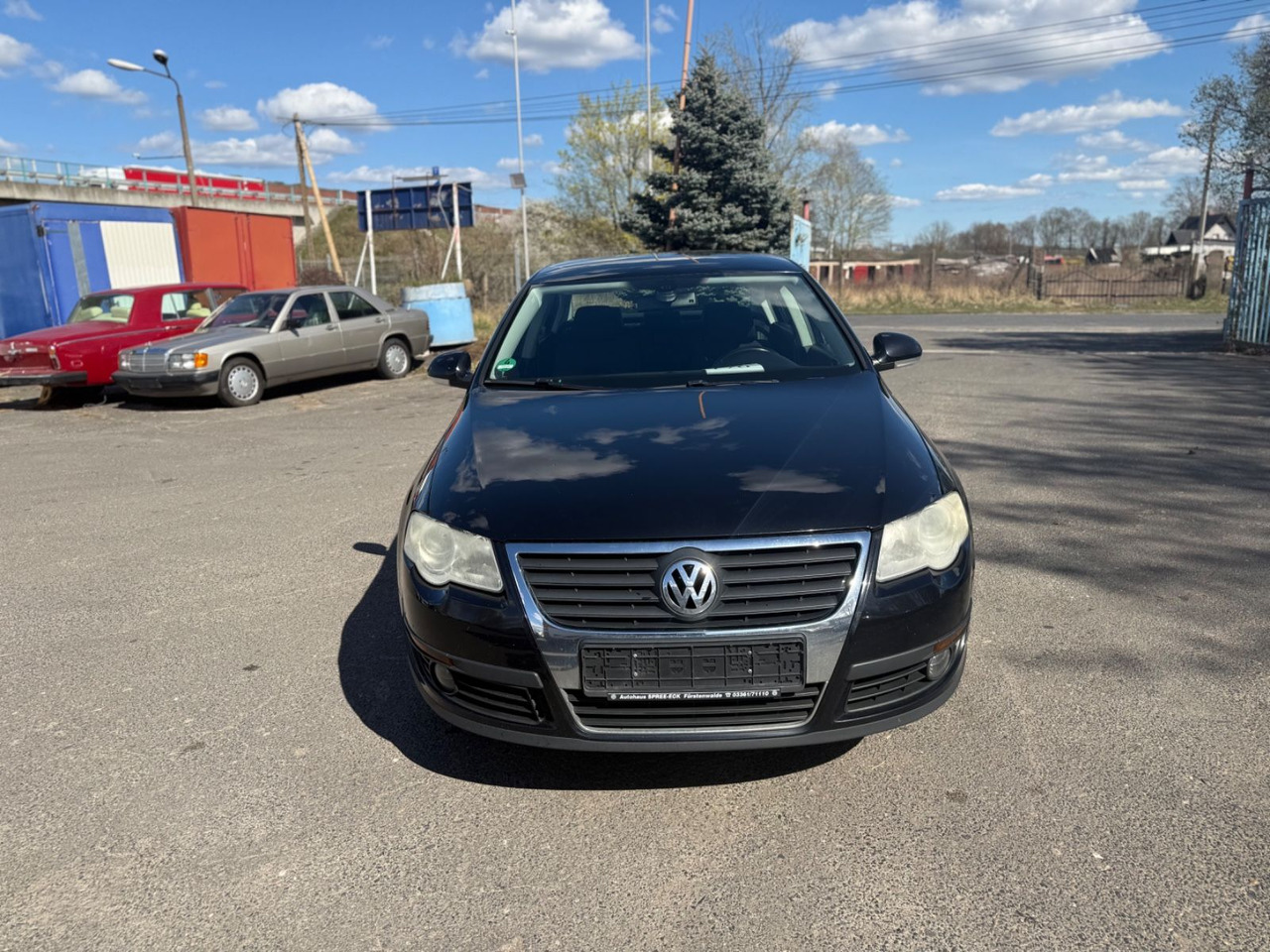 Volkswagen Passat Lim. Trendline - Sedan: afbeelding 1 Volkswagen Passat Lim. Trendline - Sedan: afbeelding 1