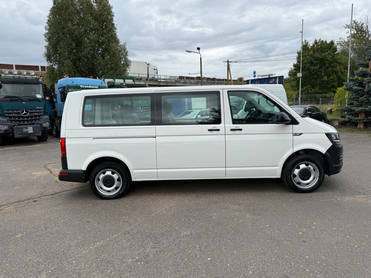 Volkswagen T6 Transporter 9 Sitzer 4Motion - Personenvervoer: afbeelding 3 Volkswagen T6 Transporter 9 Sitzer 4Motion - Personenvervoer: afbeelding 3
