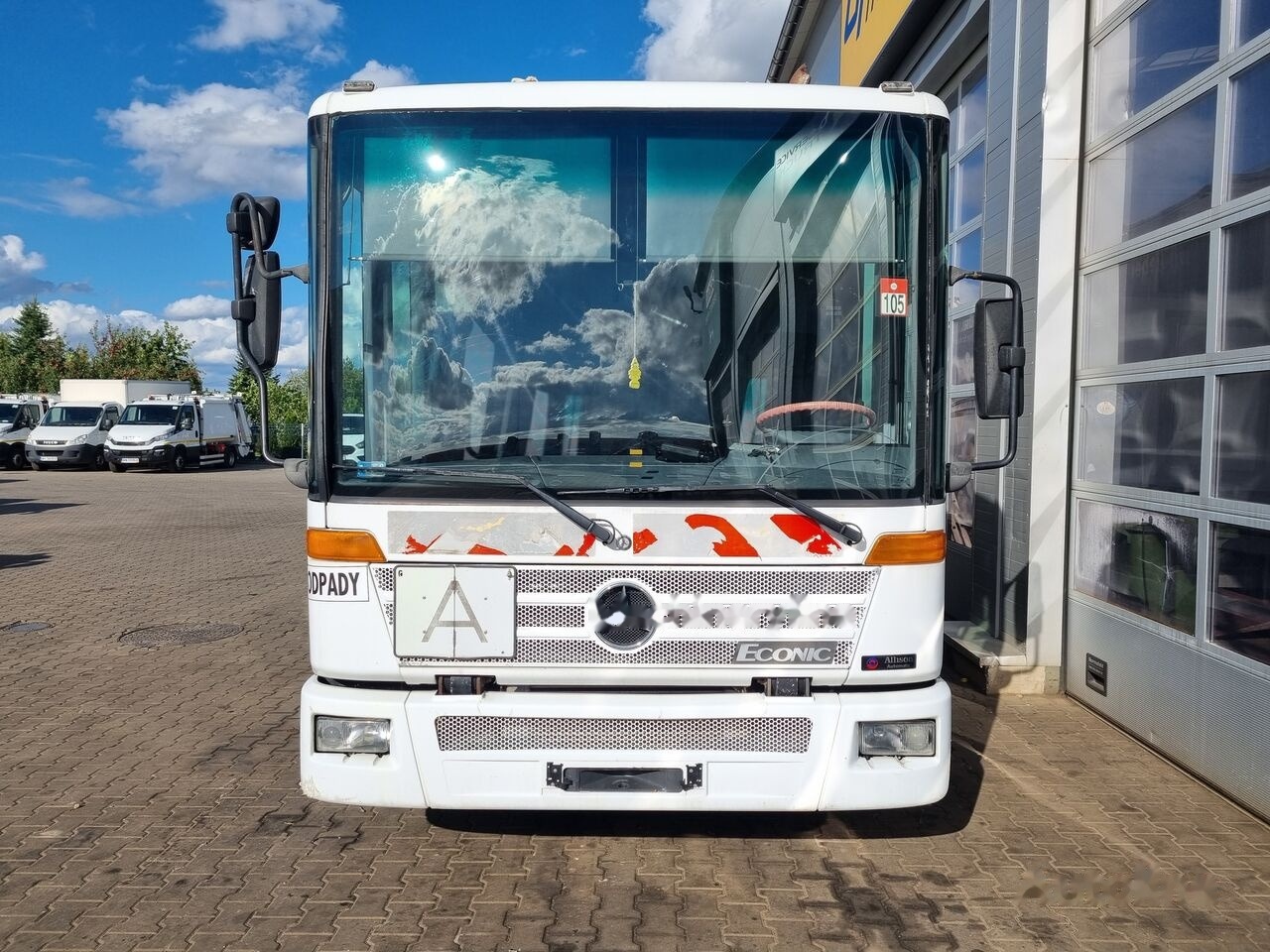 Mercedes-Benz Econic - Vuilniswagen: afbeelding 3 Mercedes-Benz Econic - Vuilniswagen: afbeelding 3