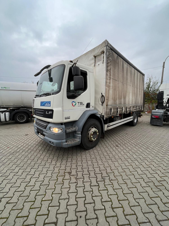 DAF FA LF55.300 - Vrachtwagen met open laadbak: afbeelding 1 DAF FA LF55.300 - Vrachtwagen met open laadbak: afbeelding 1