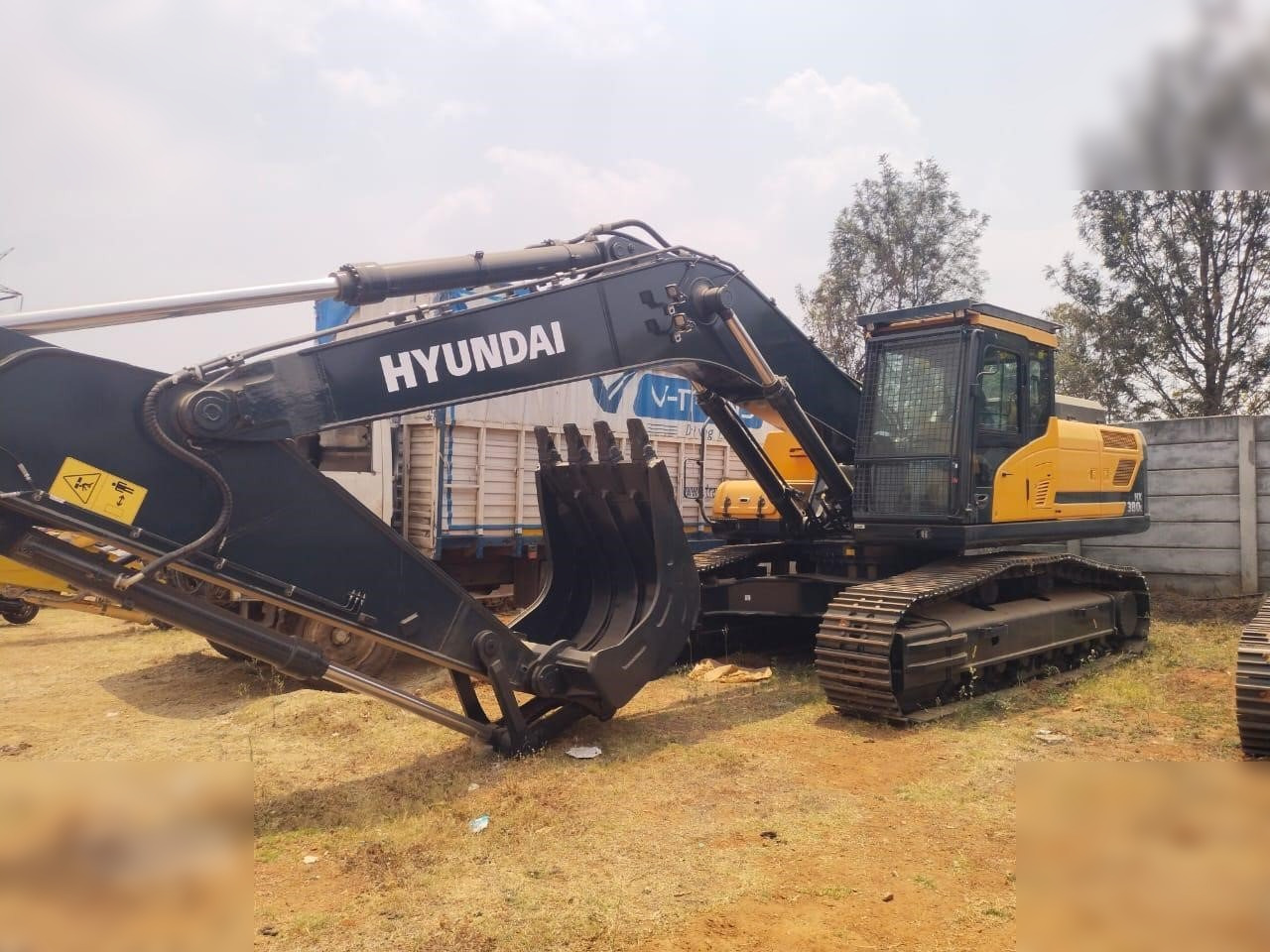 HYUNDAI HX380L - Rupsgraafmachine: afbeelding 2 HYUNDAI HX380L - Rupsgraafmachine: afbeelding 2