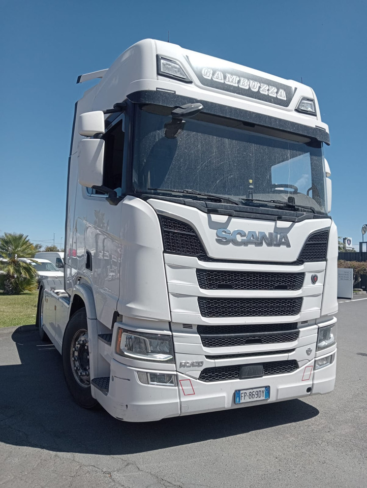 SCANIA R520 A4X2NB - Trekker: afbeelding 2 SCANIA R520 A4X2NB - Trekker: afbeelding 2