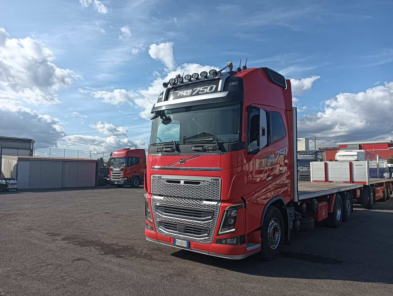VOLVO FH16 750 - Vrachtwagen met open laadbak: afbeelding 2 VOLVO FH16 750 - Vrachtwagen met open laadbak: afbeelding 2