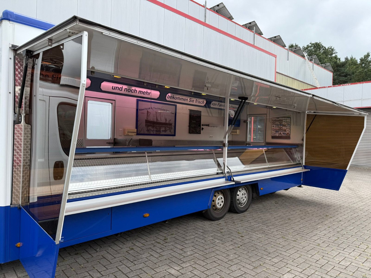 Citroën ESSELMANN Fischmobil ähn Borco Höhns - Zelfrijdende verkoopwagen: afbeelding 4 Citroën ESSELMANN Fischmobil ähn Borco Höhns - Zelfrijdende verkoopwagen: afbeelding 4