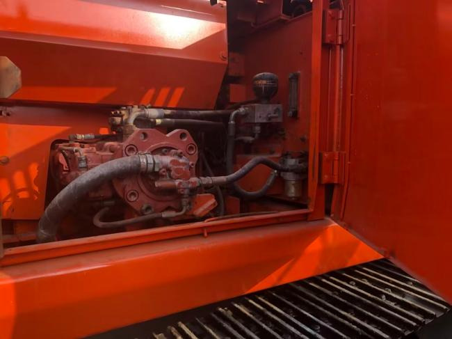 Doosan DH225 - Rupsgraafmachine: afbeelding 4 Doosan DH225 - Rupsgraafmachine: afbeelding 4