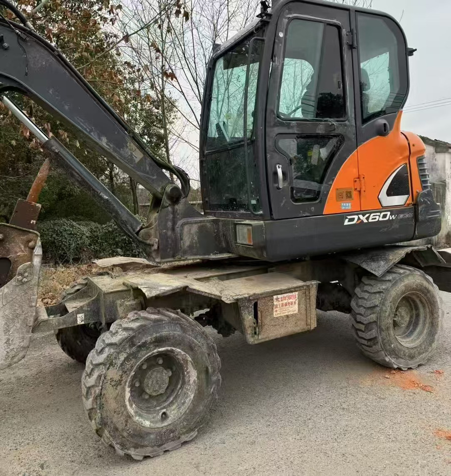 Doosan DX60 - Mobiele graafmachine: afbeelding 2 Doosan DX60 - Mobiele graafmachine: afbeelding 2