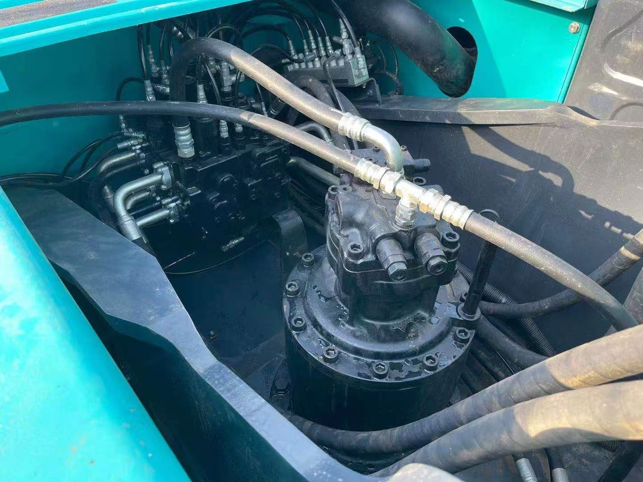 Kobelco SK350 - Rupsgraafmachine: afbeelding 3 Kobelco SK350 - Rupsgraafmachine: afbeelding 3