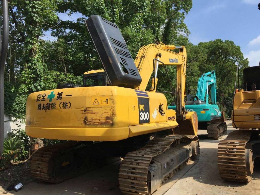 Komatsu PC300 - Rupsgraafmachine: afbeelding 1 Komatsu PC300 - Rupsgraafmachine: afbeelding 1