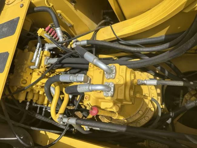 Komatsu pc350 - Rupsgraafmachine: afbeelding 2 Komatsu pc350 - Rupsgraafmachine: afbeelding 2