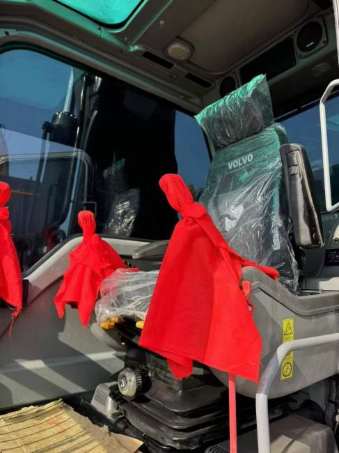 VOLVO EC240 - Rupsgraafmachine: afbeelding 3 VOLVO EC240 - Rupsgraafmachine: afbeelding 3