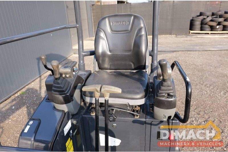 Hitachi ZX 17 CW05 hydraulische snelwissel - Minigraafmachine: afbeelding 4 Hitachi ZX 17 CW05 hydraulische snelwissel - Minigraafmachine: afbeelding 4