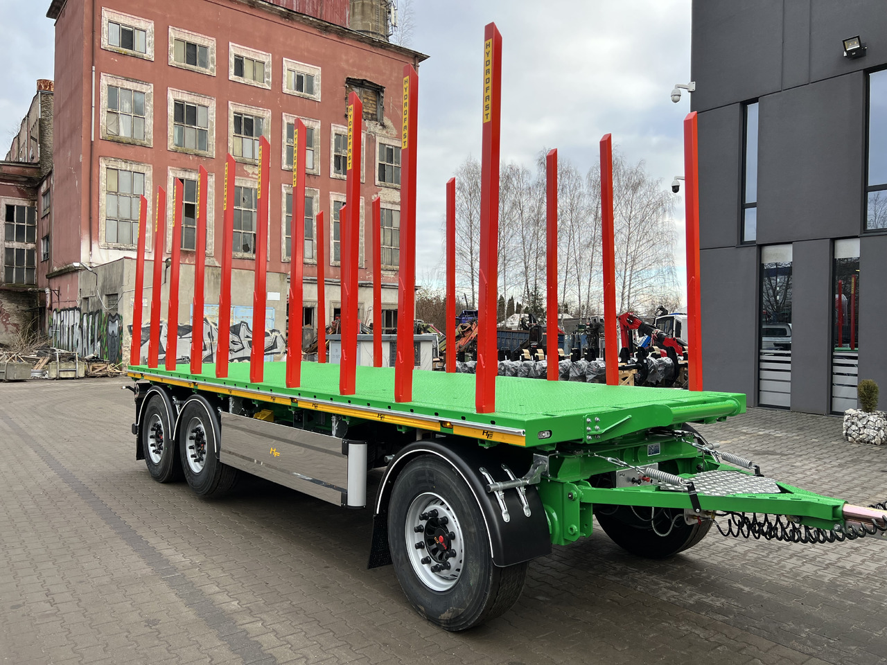 RENAULT Gama K 520 6x4 zabudowa platforma 3 osiowa z żurawiem - Houttransport, Kraanwagen: afbeelding 5 RENAULT Gama K 520 6x4 zabudowa platforma 3 osiowa z żurawiem - Houttransport, Kraanwagen: afbeelding 5