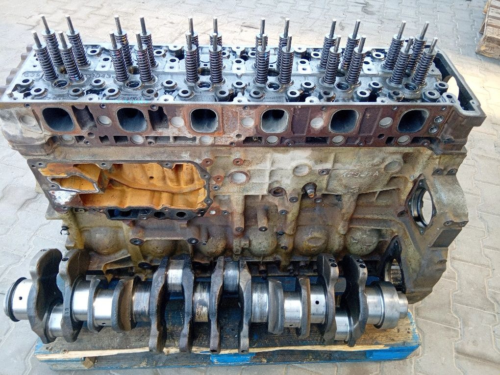 Blok om 471 głowica tłoki stan nieznany, wał po zatarciu - Motor: afbeelding 1 Blok om 471 głowica tłoki stan nieznany, wał po zatarciu - Motor: afbeelding 1