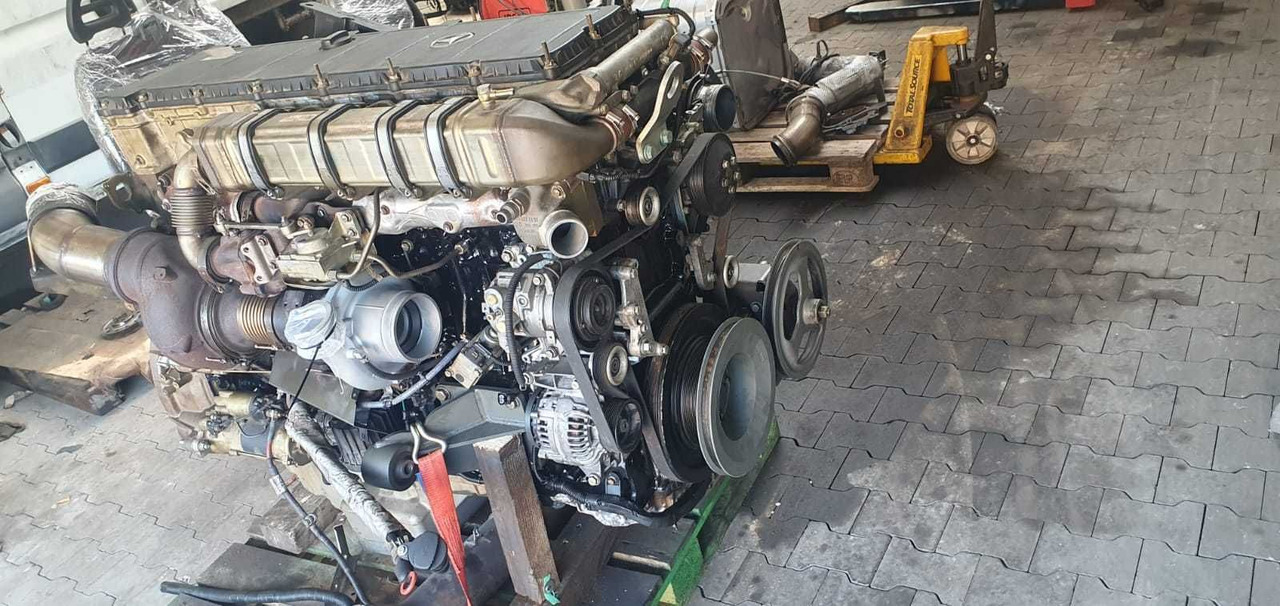 Silnik Mercedes om473 mp4 euro6 Class Setra Jaguar - Motor voor Vrachtwagen: afbeelding 3 Silnik Mercedes om473 mp4 euro6 Class Setra Jaguar - Motor voor Vrachtwagen: afbeelding 3