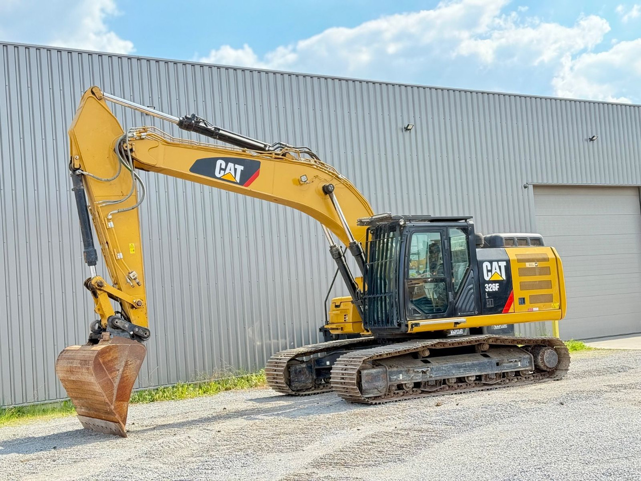 CAT 326FL - Rupsgraafmachine: afbeelding 2 CAT 326FL - Rupsgraafmachine: afbeelding 2