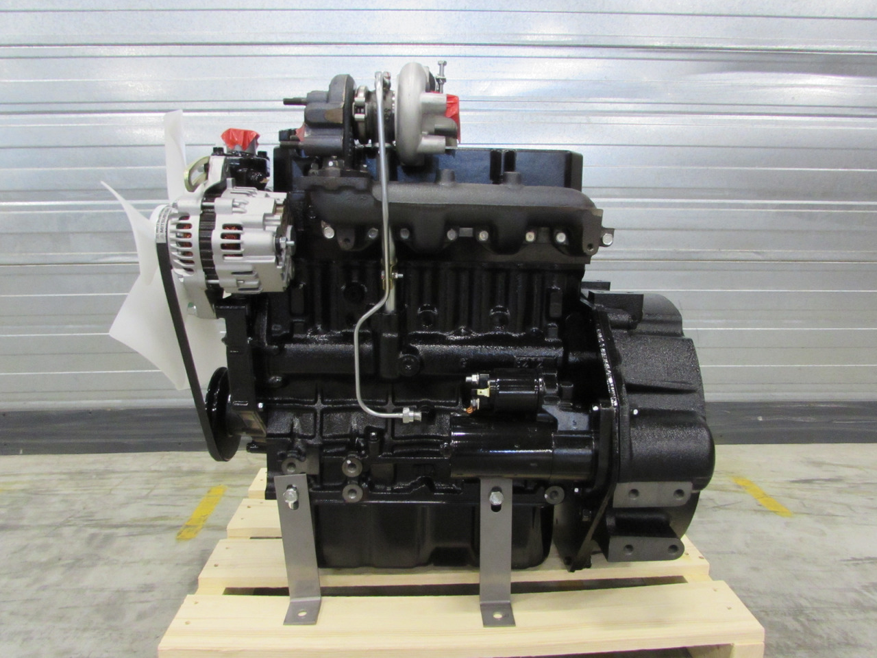 Mitsubishi New engine S4L2-Z5T61SD 17.7kw@1500 rpm stage 5 - Motor voor Industrie generator: afbeelding 2 Mitsubishi New engine S4L2-Z5T61SD 17.7kw@1500 rpm stage 5 - Motor voor Industrie generator: afbeelding 2