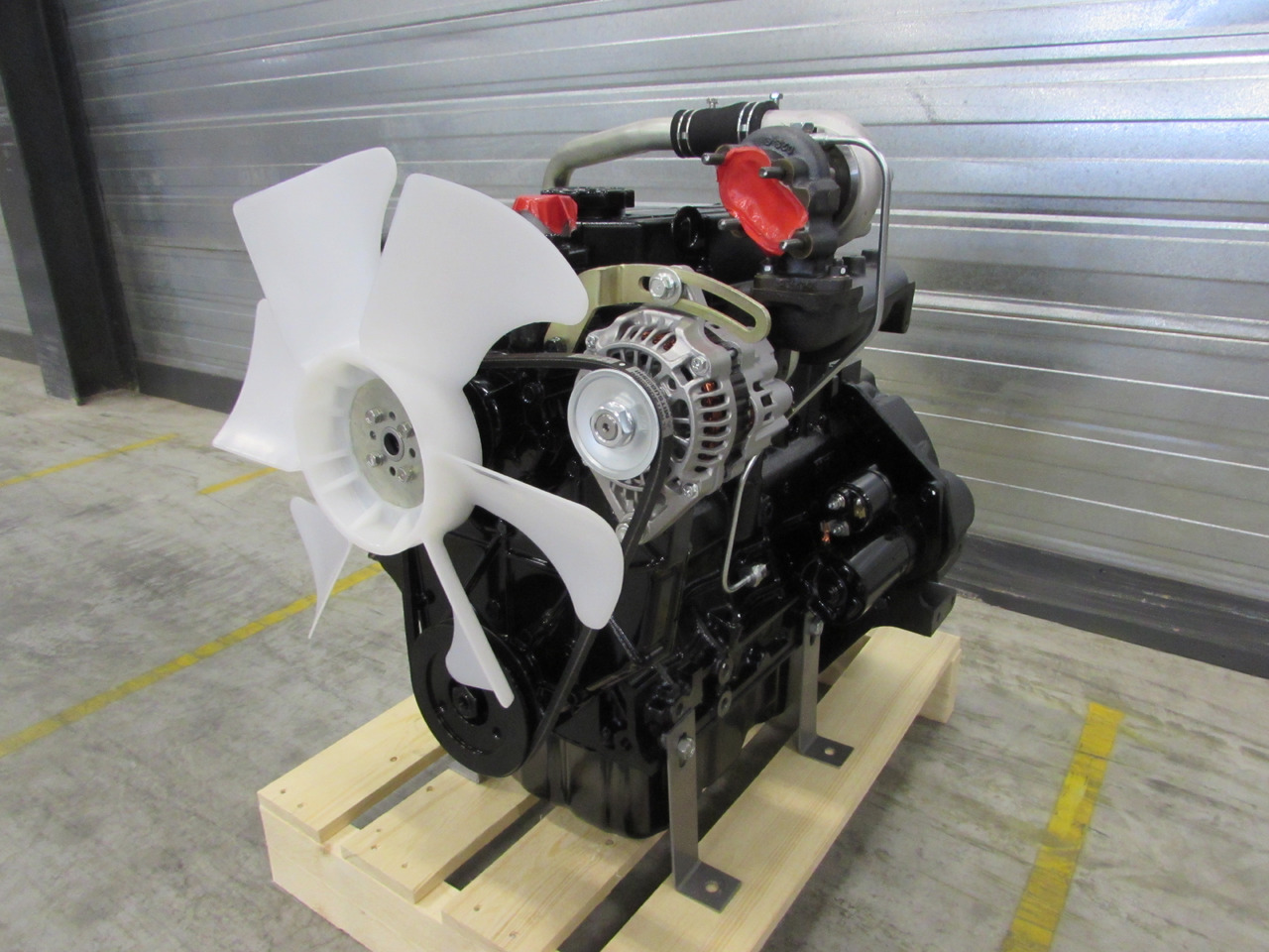Mitsubishi New engine S4L2-Z5T61SD 17.7kw@1500 rpm stage 5 - Motor voor Industrie generator: afbeelding 3 Mitsubishi New engine S4L2-Z5T61SD 17.7kw@1500 rpm stage 5 - Motor voor Industrie generator: afbeelding 3