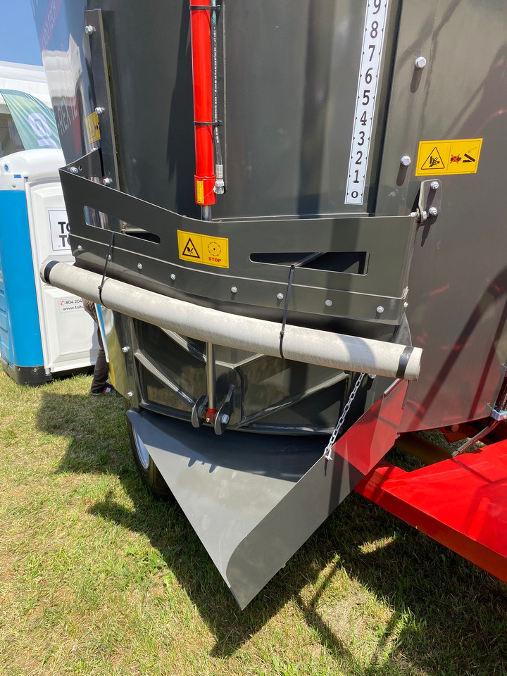 Leasing Ando Tech Futtermischwagen / Feed mixer / Melangeuse / Carro di alimentazione / Remolque alimentador / Кормораздатчик / Wóz paszowy T-REX 24 m3 Ando Tech Futtermischwagen / Feed mixer / Melangeuse / Carro di alimentazione / Remolque alimentador / Кормораздатчик / Wóz paszowy T-REX 24 m3: afbeelding 13