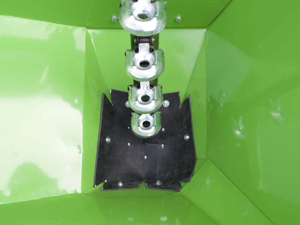 Nieuw Aardappelpootmachine Bomet Kartoffelpflanzmaschine / Potato planter / Planteuse de pomme de terre / Piantapatate / Sadzarka ziemniaków: afbeelding 8