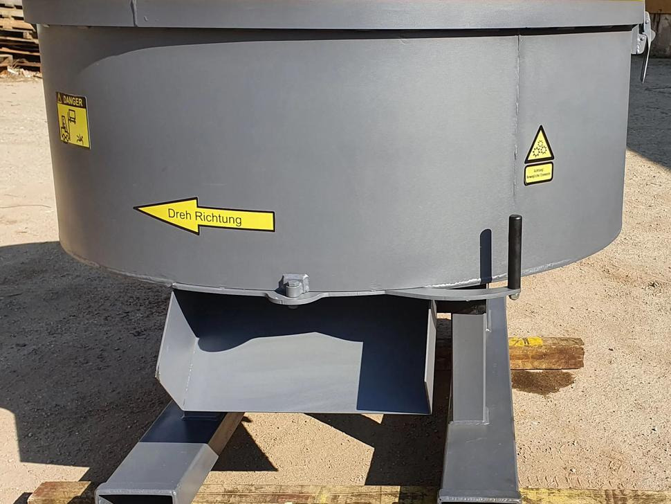 DC Betonmischer / Hydraulic concrete mixer / Malaxeur à béton hydraulique / Betoniera / Бетономешалка с гидравлическим приводом / Betoniarka hydrauliczna 1000 l - Betonmolen: afbeelding 3 DC Betonmischer / Hydraulic concrete mixer / Malaxeur à béton hydraulique / Betoniera / Бетономешалка с гидравлическим приводом / Betoniarka hydrauliczna 1000 l - Betonmolen: afbeelding 3