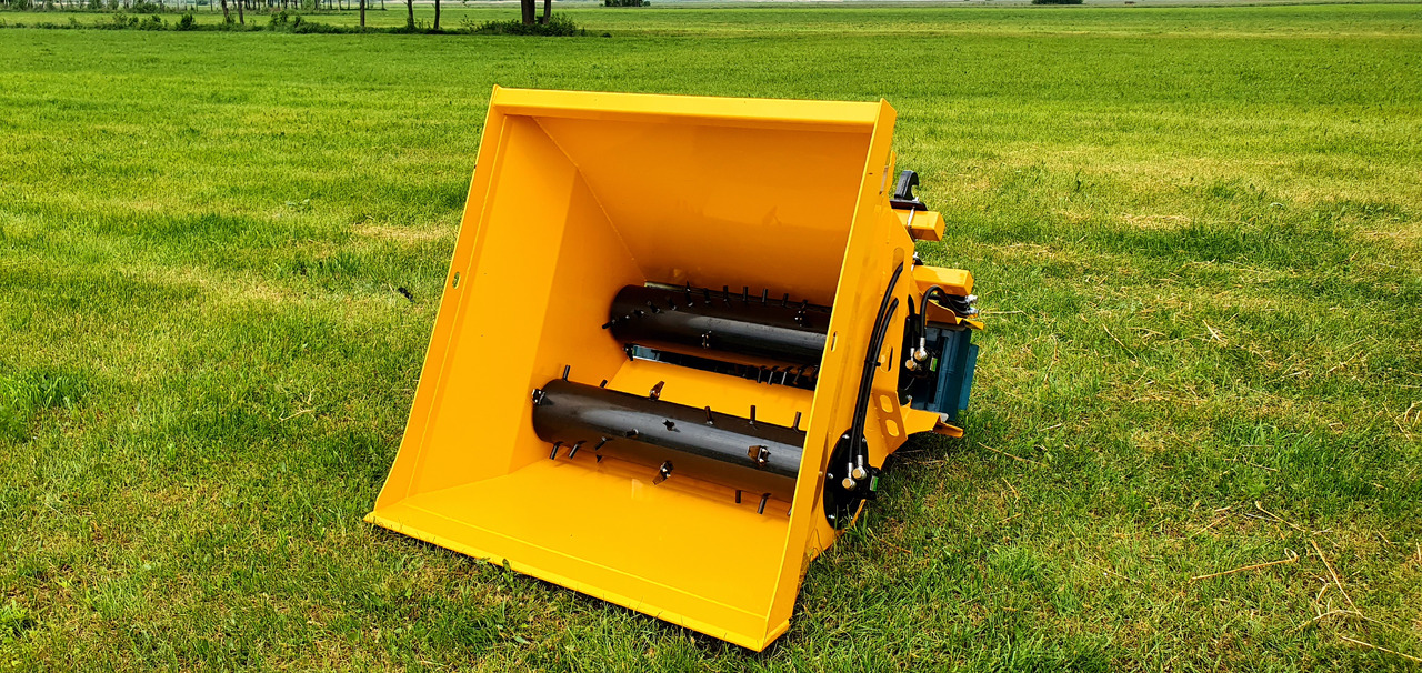 Grutech Einstreugerät / Spreader / Pailleuse / Rozściełacz - Stroblazer: afbeelding 1 Grutech Einstreugerät / Spreader / Pailleuse / Rozściełacz - Stroblazer: afbeelding 1
