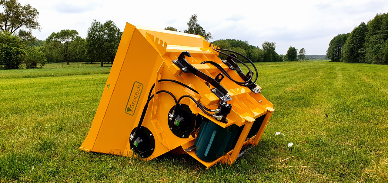 Grutech Einstreugerät / Spreader / Pailleuse / Rozściełacz - Stroblazer: afbeelding 2 Grutech Einstreugerät / Spreader / Pailleuse / Rozściełacz - Stroblazer: afbeelding 2