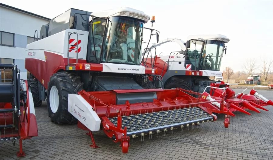 Lupus Schwadaufnehmer / Pickup header / Ramasseurs d'andains / Recogedor de hileras / Raccoglitore di andane / Подборщик валков / Podbieracz pokosów 3,4 m - Oogstmachine toebehoor: afbeelding 3 Lupus Schwadaufnehmer / Pickup header / Ramasseurs d'andains / Recogedor de hileras / Raccoglitore di andane / Подборщик валков / Podbieracz pokosów 3,4 m - Oogstmachine toebehoor: afbeelding 3