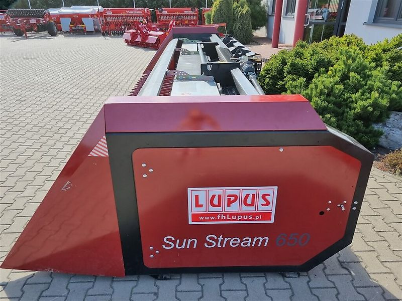 Nieuw Zonnebloemdorser Lupus Sonnenblummenvorsatz / Sunflower harvester / Coupe à tournesol / Сosechadora / Macchina per la raccolta dei girasoli / Жатка для подсолнечника / Przystawka do słonecznika 6,5 m: afbeelding 16 Nieuw Zonnebloemdorser Lupus Sonnenblummenvorsatz / Sunflower harvester / Coupe à tournesol / Сosechadora / Macchina per la raccolta dei girasoli / Жатка для подсолнечника / Przystawka do słonecznika 6,5 m: afbeelding 16