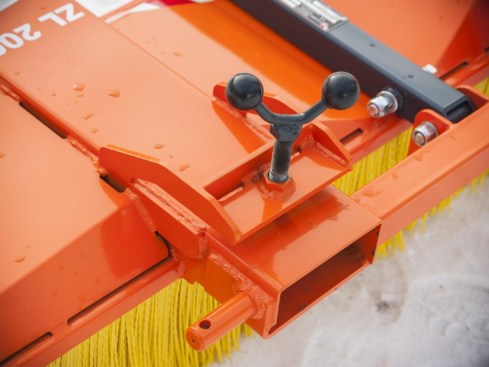 Moderntech Kehrmaschine / Sweeper / Balayeuse / Spazzolatrice / Подметальная машина / Zamiatarka 3 m - Veegwagen voor Veeg: afbeelding 3 Moderntech Kehrmaschine / Sweeper / Balayeuse / Spazzolatrice / Подметальная машина / Zamiatarka 3 m - Veegwagen voor Veeg: afbeelding 3