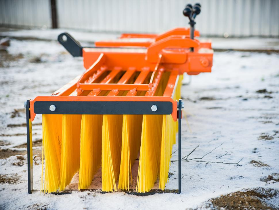 Moderntech Kehrmaschine / Sweeper / Balayeuse / Spazzolatrice / Подметальная машина / Zamiatarka 3 m - Veegwagen voor Veeg: afbeelding 4 Moderntech Kehrmaschine / Sweeper / Balayeuse / Spazzolatrice / Подметальная машина / Zamiatarka 3 m - Veegwagen voor Veeg: afbeelding 4