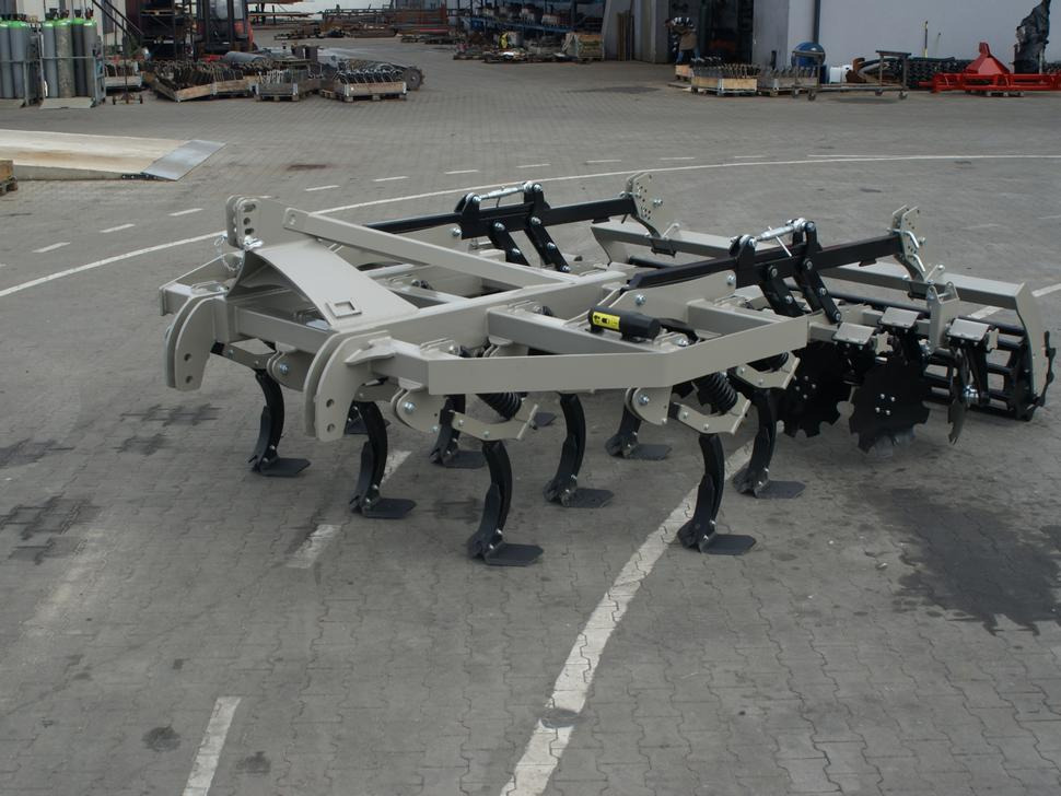 ROLEX Flügelschargrubber / No-till cultivator / Dechaumeur à dents / Aratri stoppiatori / Cultivador sin labranza / Культиватор No-till / Kultywator bezorkowy 3 m - Cultivator: afbeelding 1 ROLEX Flügelschargrubber / No-till cultivator / Dechaumeur à dents / Aratri stoppiatori / Cultivador sin labranza / Культиватор No-till / Kultywator bezorkowy 3 m - Cultivator: afbeelding 1