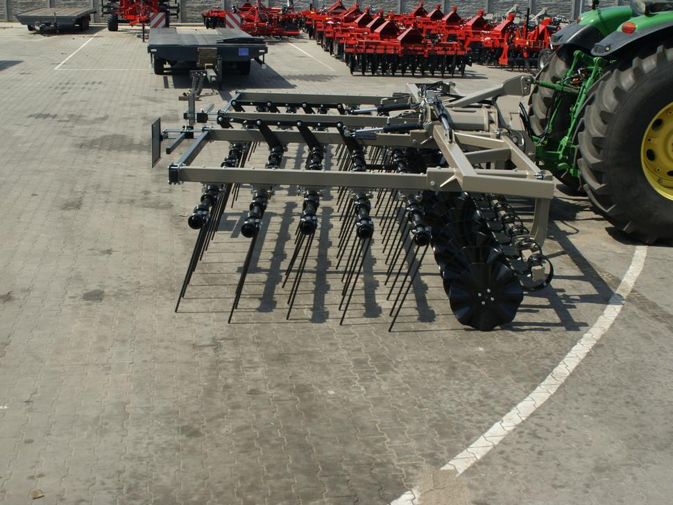 ROLEX Mulchegge / Mulch harrow / Herse de déchaumage / Erpice pacciamante / Борона для мульчирования / Brona mulczowa 7,5 m - Wiedeg: afbeelding 4 ROLEX Mulchegge / Mulch harrow / Herse de déchaumage / Erpice pacciamante / Борона для мульчирования / Brona mulczowa 7,5 m - Wiedeg: afbeelding 4