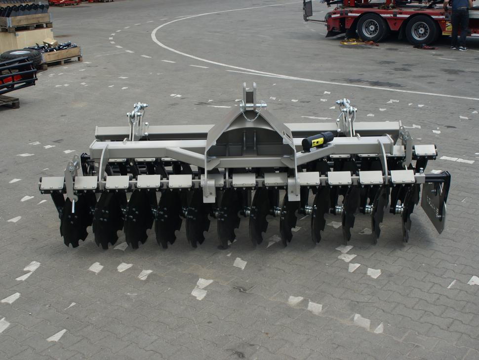 ROLEX Scheibenegge / Discs harrow / Dechaumeur à disques / Erpice a dischi / Cultivador de discos / Дисковая борона / Agregat talerzowy uprawowy 3 m - Schijveneg: afbeelding 5 ROLEX Scheibenegge / Discs harrow / Dechaumeur à disques / Erpice a dischi / Cultivador de discos / Дисковая борона / Agregat talerzowy uprawowy 3 m - Schijveneg: afbeelding 5