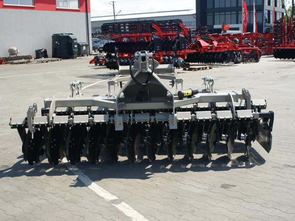 Rolex Scheibenegge / Disc harrow with hydropack / Déchaumeur à disques avec support semoir / Erpice a dischi / Cultivador de discos con hydropack / Дисковая борона с гидропаком 3 m - Schijveneg: afbeelding 4 Rolex Scheibenegge / Disc harrow with hydropack / Déchaumeur à disques avec support semoir / Erpice a dischi / Cultivador de discos con hydropack / Дисковая борона с гидропаком 3 m - Schijveneg: afbeelding 4