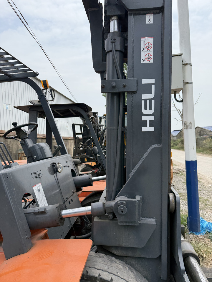 HELI CPCD100QCK - Heftruck: afbeelding 2 HELI CPCD100QCK - Heftruck: afbeelding 2