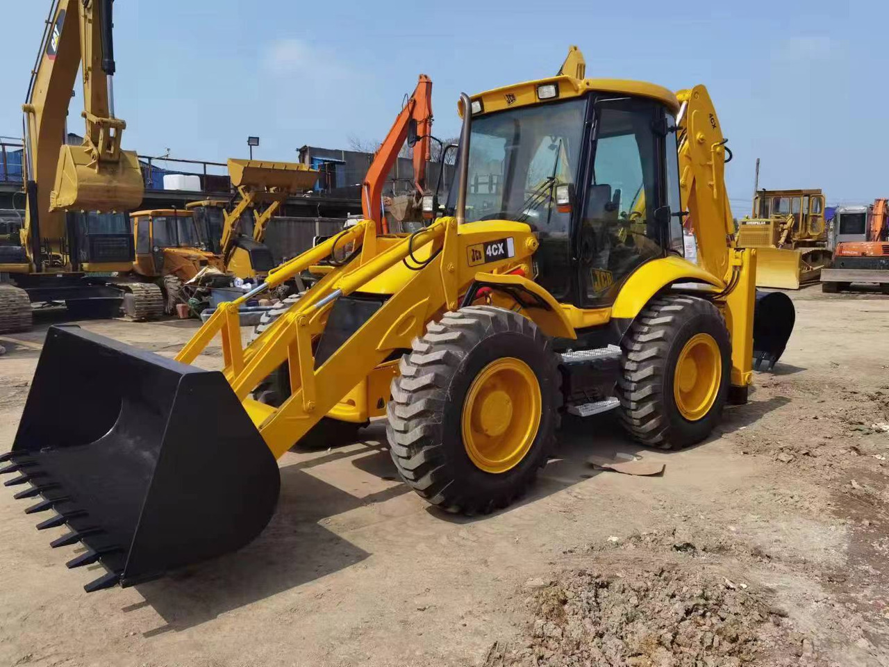 JCB 4CX SOLD OUT!!! - Graaflaadmachine: afbeelding 1 JCB 4CX SOLD OUT!!! - Graaflaadmachine: afbeelding 1