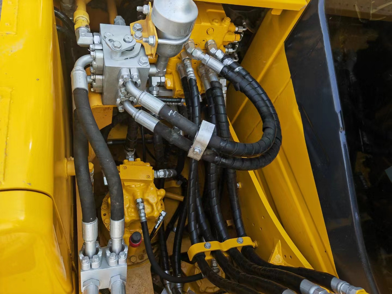 KOMATSU PC120-8 - Rupsgraafmachine: afbeelding 4 KOMATSU PC120-8 - Rupsgraafmachine: afbeelding 4