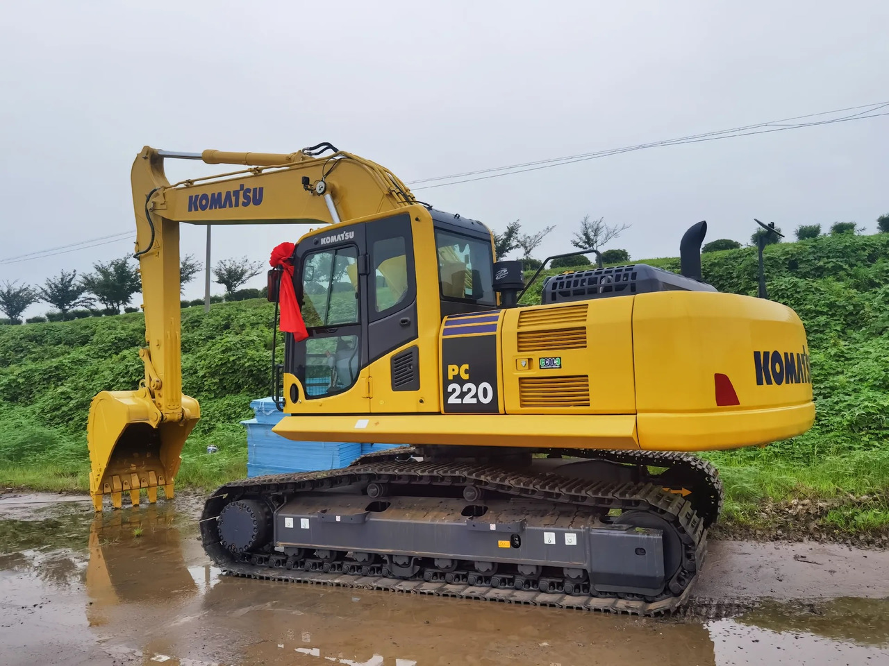 KOMATSU PC220-8 - Rupsgraafmachine: afbeelding 4 KOMATSU PC220-8 - Rupsgraafmachine: afbeelding 4