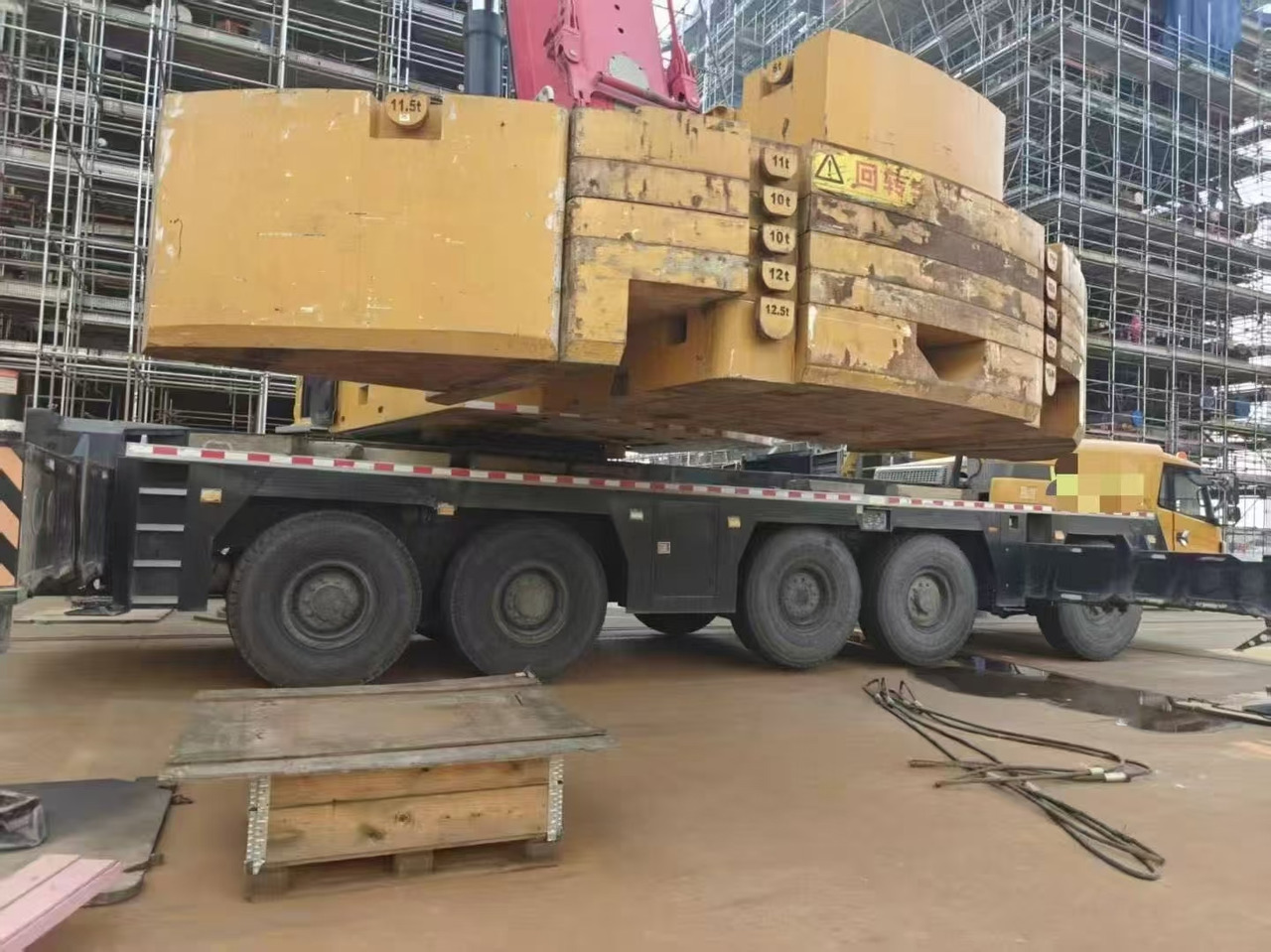 SANY SANY SANY SANY - Alle terrein kraan: afbeelding 3 SANY SANY SANY SANY - Alle terrein kraan: afbeelding 3