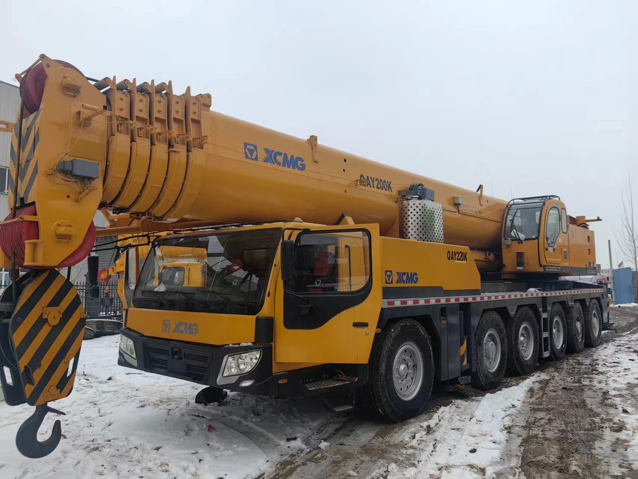 XCMG QAY200K Heavy Duty Performance! - Mobiele kraan: afbeelding 1 XCMG QAY200K Heavy Duty Performance! - Mobiele kraan: afbeelding 1